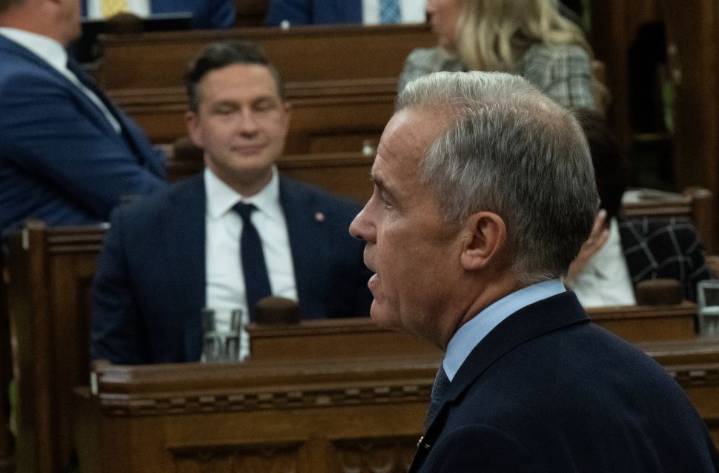 Liberals, Conservatives talk co-operation but trade jabs as Parliament returns
