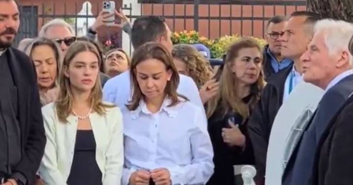 A un mes del asesinato de Miguel Uribe, su familia lo honra en Parque El Golfito, lugar del atentado