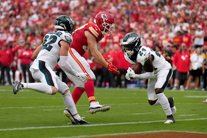 Eagles' defense shines in Super Bowl rematch as Philly beats the Chiefs 20