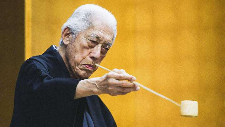 Sen Genshitsu spread peace through sipping