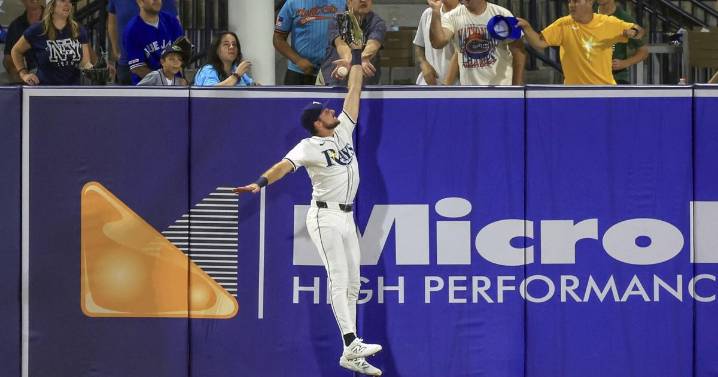 Blue Jays beat fading Rays 6-5 for 6th straight win, close in on AL East title