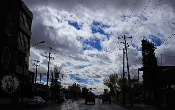 Viernes nublado con temperatura máxima de 33 grados centígrados