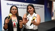 Rubí y Adriana encontraron en la barbería una nueva oportunidad de vida