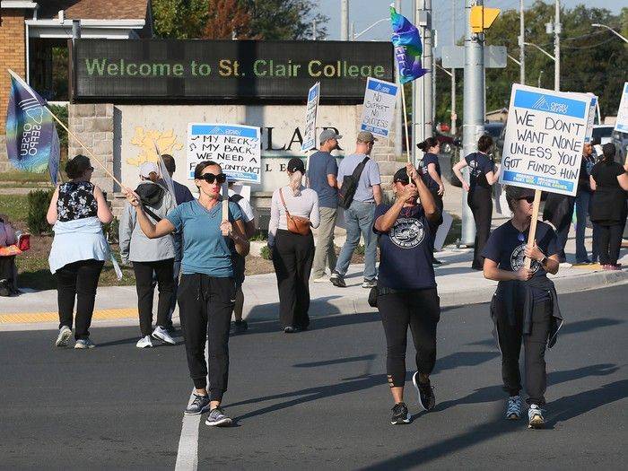 St. Clair College support staff in Windsor join provincewide strike