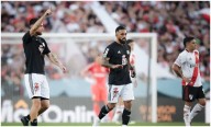 River cayó 2-1 con Deportivo Riestra en el Monumental y profundizó su crisis tras la eliminacion en la Copa