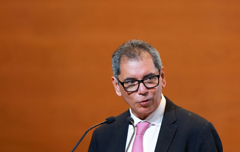 Mexico seeks to impose tariffs on auto, manufacturing imports