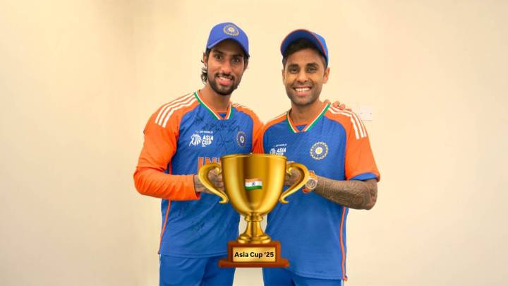 Indian players mock Mohsin Naqvi with images of fake trophy after Asia Cup row