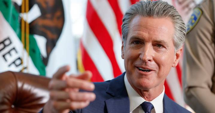 Gavin Newsom Savagely Trolls Donald Trump’s Teleprompter Fail
