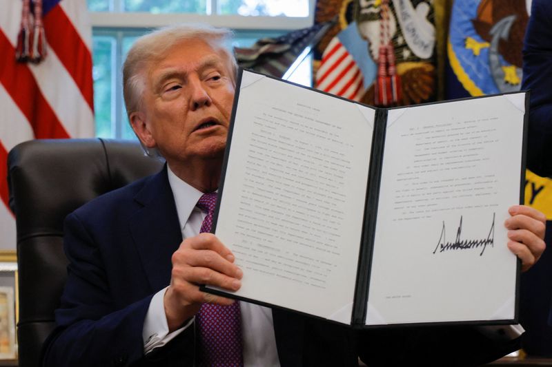 Trump orders return to the US 'War Department'