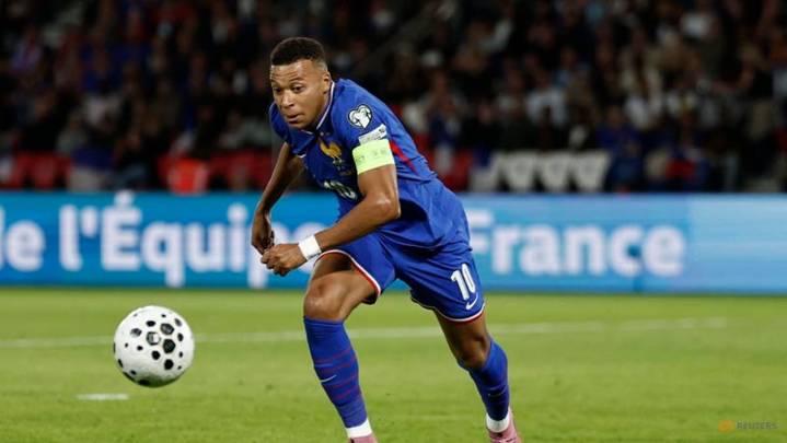 Mbappe on the spot as France beat Iceland 2-1 in World Cup qualifier