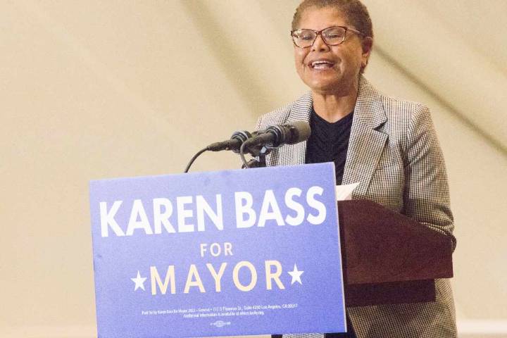 Karen Bass anuncia respaldo a Antonio Villaraigosa rumbo a la gubernatura de California