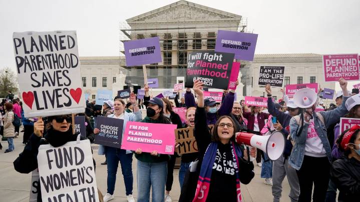 Advocates urge Trump not to destroy $10 million in contraceptives