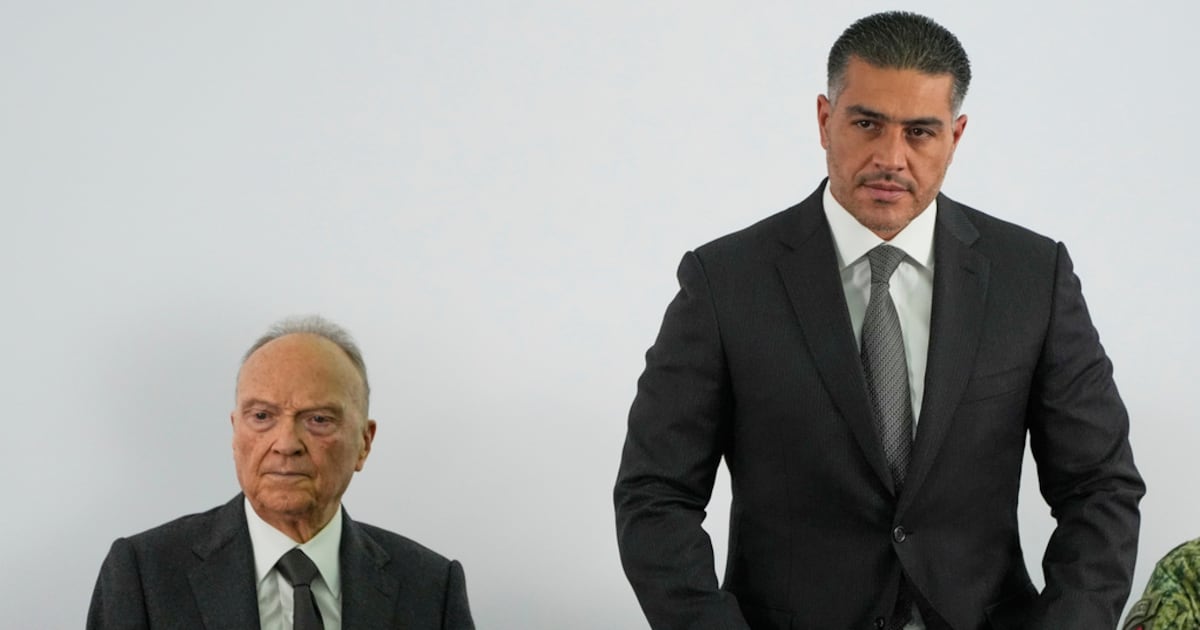 Y faltan otros: FGR tiene en la mira a más personas por red de huachicol, incluidos funcionarios