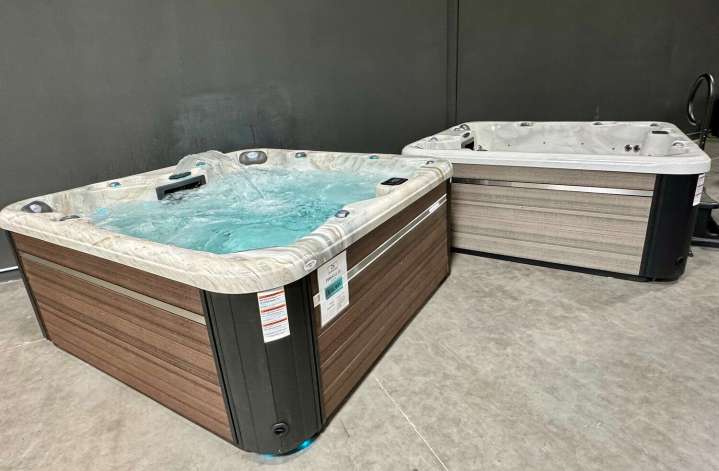 New outdoor furniture, spa store opens in Surprise