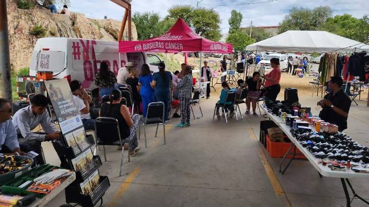 Ofrecen consultas y pruebas gratis en Jornada de Salud en el tianguis de la PRI en Parral