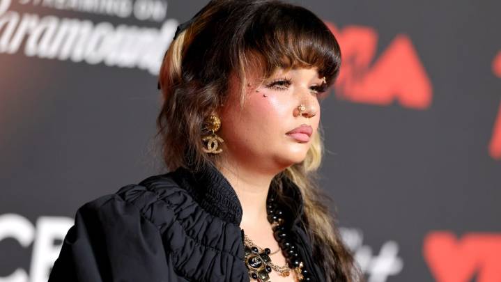 Lola Young Cancels All Upcoming Events to 'Work on Myself'