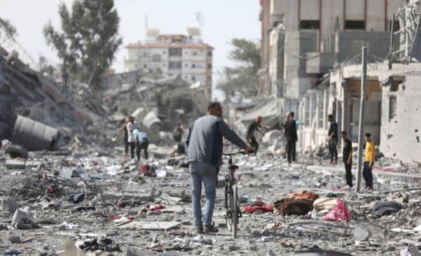 Israel avanza sobre Ciudad de Gaza y pide evacuar