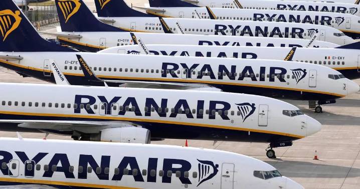 Message to UK holidaymakers as Ryanair urges passengers to lodge official complaints