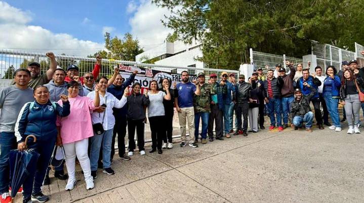 Docentes de normales rurales toman Seduzac para exigir reasignación de plazas