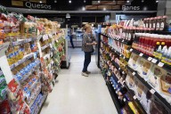 El consumo en hogares cayó en agosto y cortó ocho meses de crecimiento