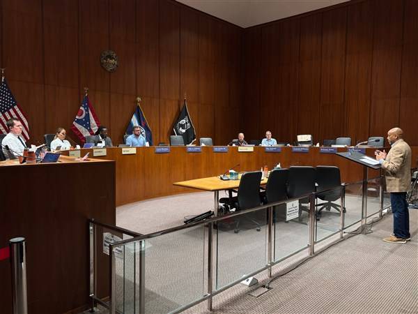 Zoning appeals board upholds noncompliance decision at former mining site