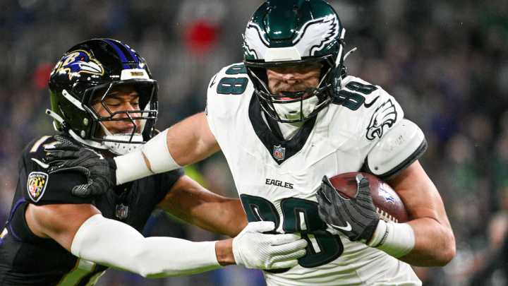 As key Eagles player returns, OL calls Tush Push criticism 'rubbish'
