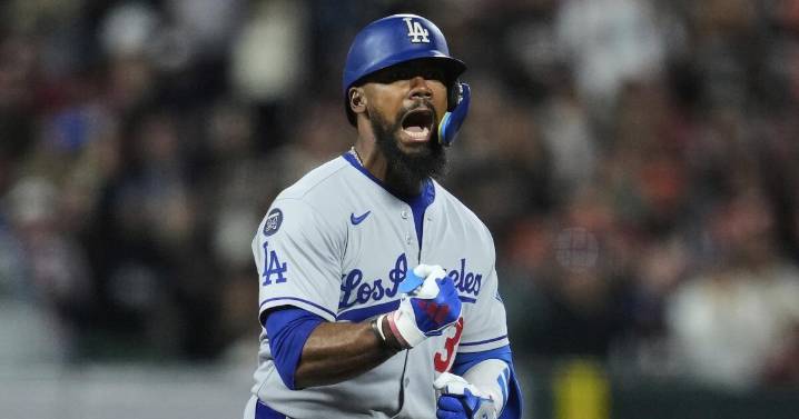 After Clayton Kershaw's shaky start, Dodgers go on scoring spree to beat Giants