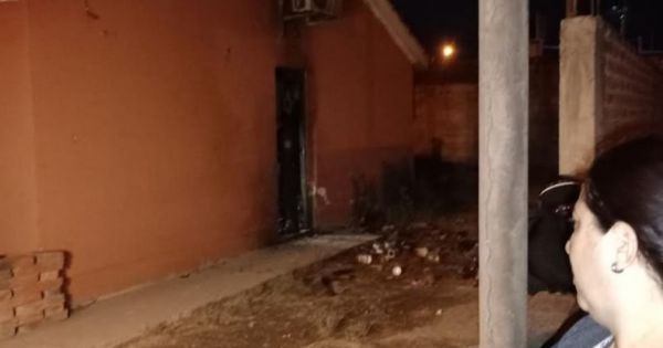 Sentían ruidos extraños en el patio de su casa y cuando salieron quedaron en shock