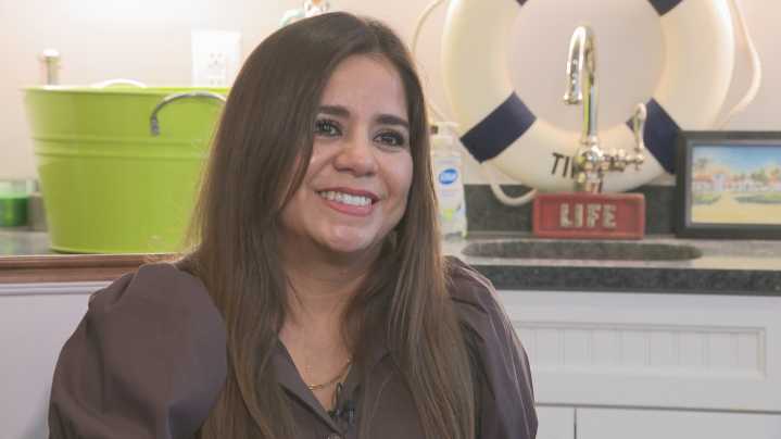 Latina entrepreneur's cleaning company empowers single moms in St. Louis