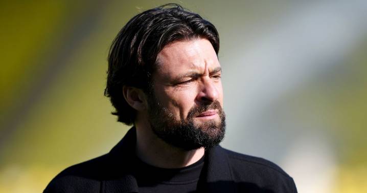 Russell Martin dug out for repeated Rangers excuse as insider has 'tin helmet' theory on rising pressure