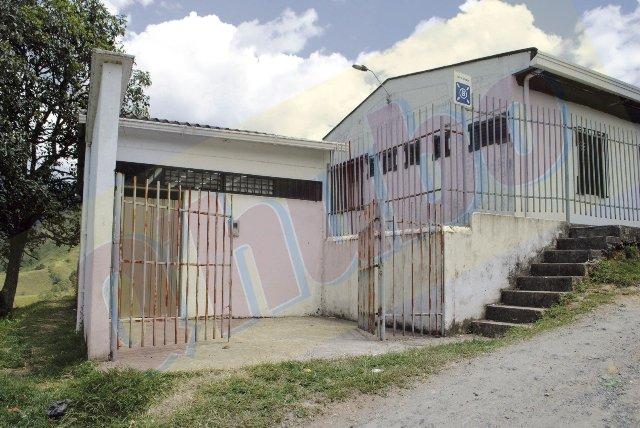 Hallaron muerto a don José en su casa