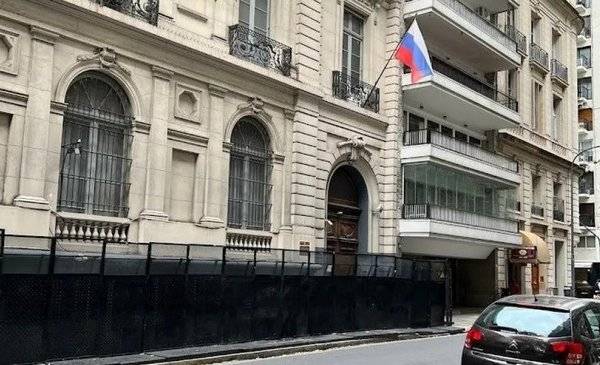 La Embajada de Rusia respondió a las acusaciones del Gobierno por los audios: "Infundadas y falsas"