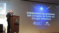 Celebra las primeras 100 cirugías de éxito en su programa de Cirugía Robótica
