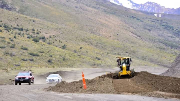 Vialidad de Neuquén trabaja en la remediación definitiva de un sector inestable de la ruta 43
