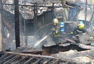 Devastador incendio destruyó una casa y una bodega en el barrio Bachué de Pasto