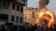 Israel destruye la tercera torre en tres días en la ciudad de Gaza, que contabiliza 87 muertos en solo 24 horas