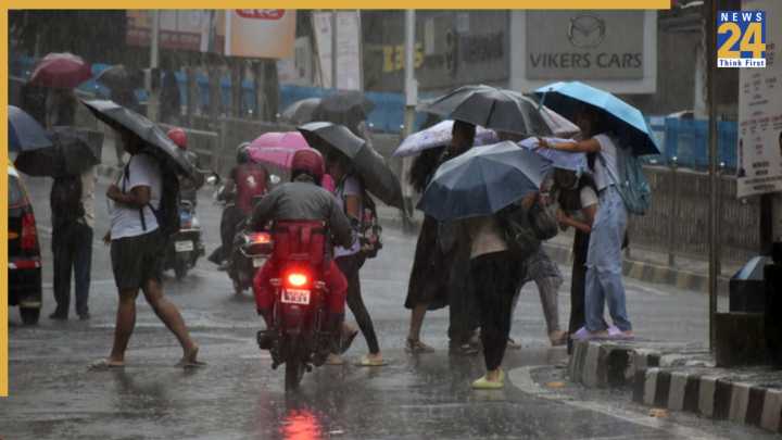 Delhi-NCR Weather Alert: IMD Forecasts light rain and cloudy skies in Noida, Gurgaon, Ghaziabad Today and Tomorrow