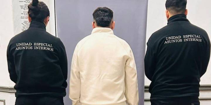 Se entregó uno de los sospechosos de haber participado del tiroteo que organizó una mujer contra su propia casa