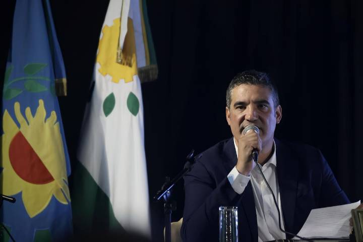 Conflicto en Brandsen. La interna peronista se exhibe con insultos en la calle y disputas por la asistencia alimentaria