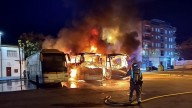 Daños en el tendido eléctrico tras el incendio de tres autobuses en Jumilla