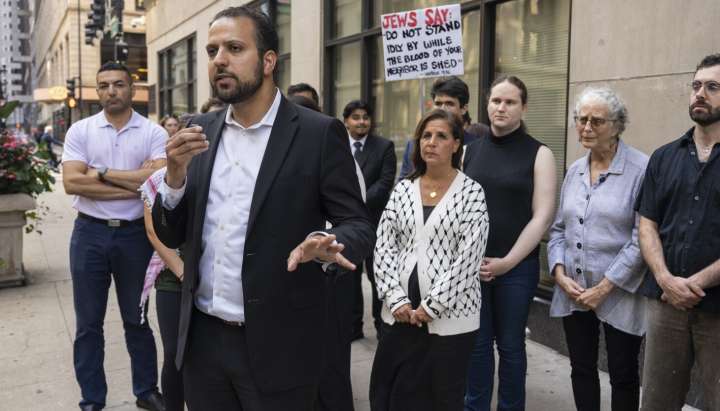 Illinois lawmakers call for vote on state bill lifting restrictions on companies who boycott Israel