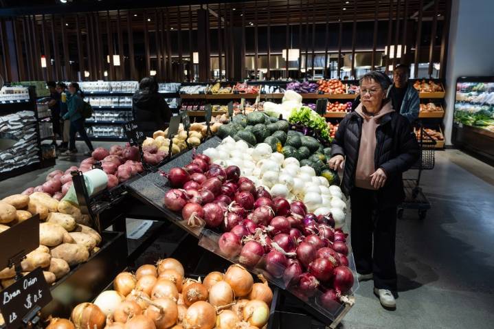 Mega Mart now open in East Palo Alto