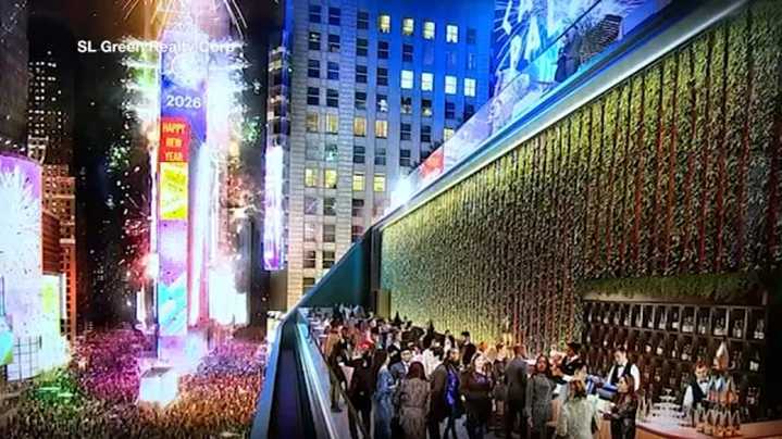 Milly Quezada, Joe Veras y Manny Cruz “Latinos en Times Square”