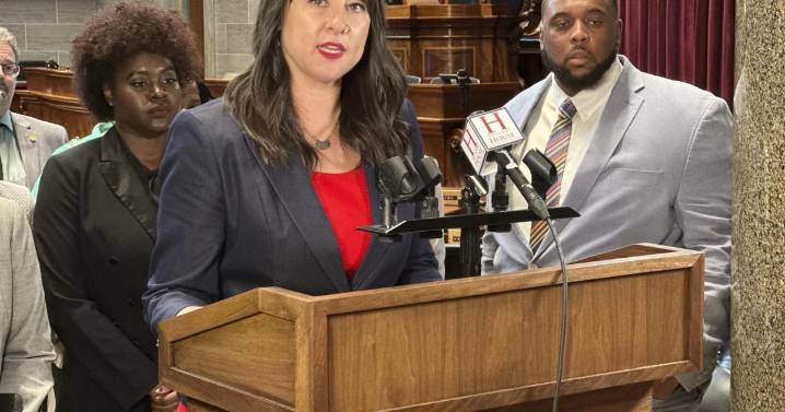 Missouri Republicans advance Trump-backed plan to redraw US House districts