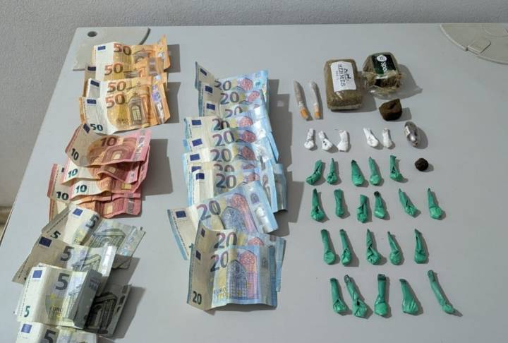 Un hombre de 65 años, detenido en Los Caños de Meca por posesión de drogas