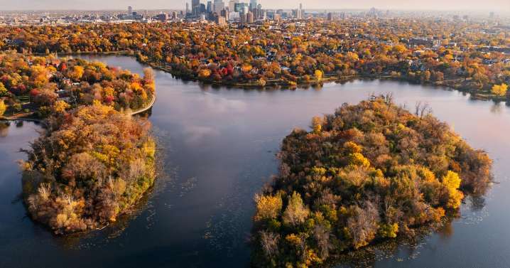 #Top10WxDay Thursday in Twin Cities amid summer's last stand