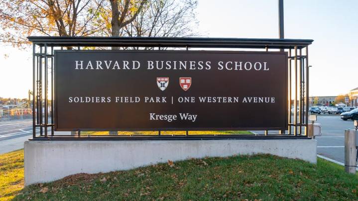 Harvard Business School graduate charged for alleged Ponzi scheme