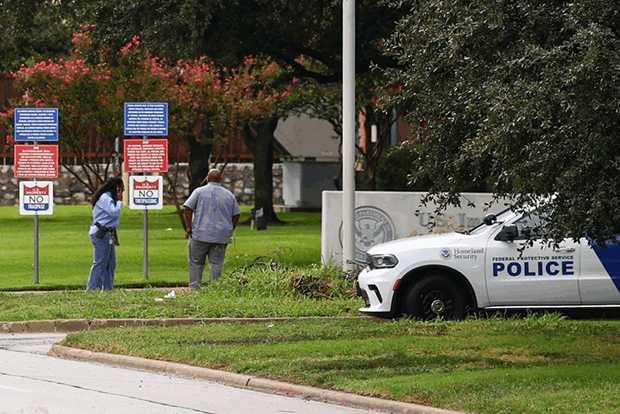 Muere un mexicano que resultó herido en el ataque a una oficina migratoria en Texas