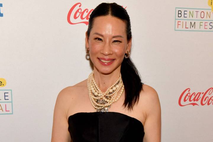 Lucy Liu’s Cropped Wide-Leg Jeans Are Trending for Fall