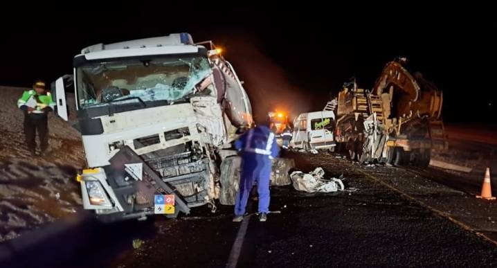 Tragedia: Choque de miniván y dos tráiler deja muertos y heridos en la vía Interoceánica